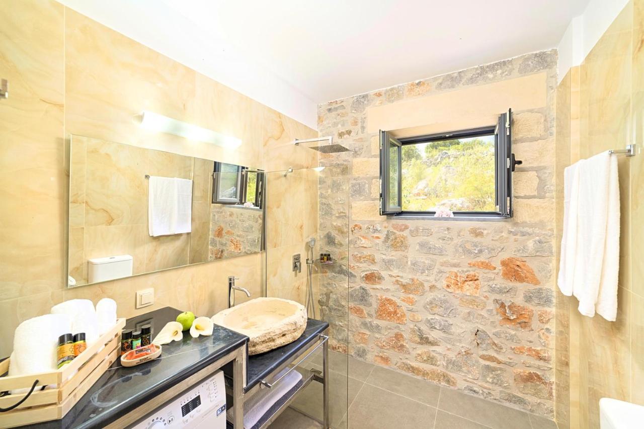Villa Vardis Heated Pool Vryses Экстерьер фото